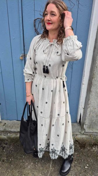 Hovedbilde KOLKATTA Kjole Ecru