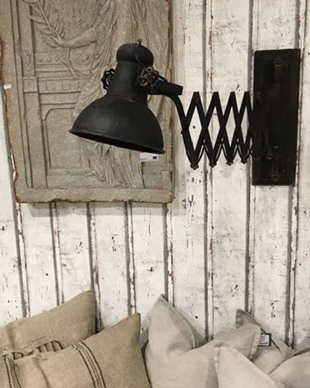 VEGGLAMPE Industri 