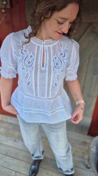 Hovedbilde SCARLETTE Bluse White