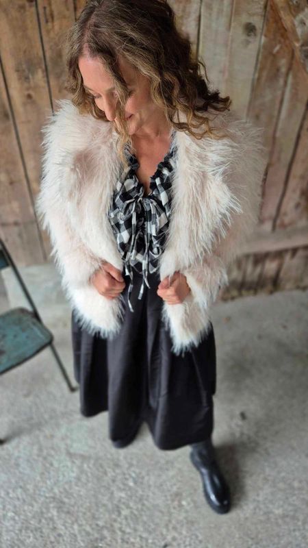 FLUFFY Jakke Off  White