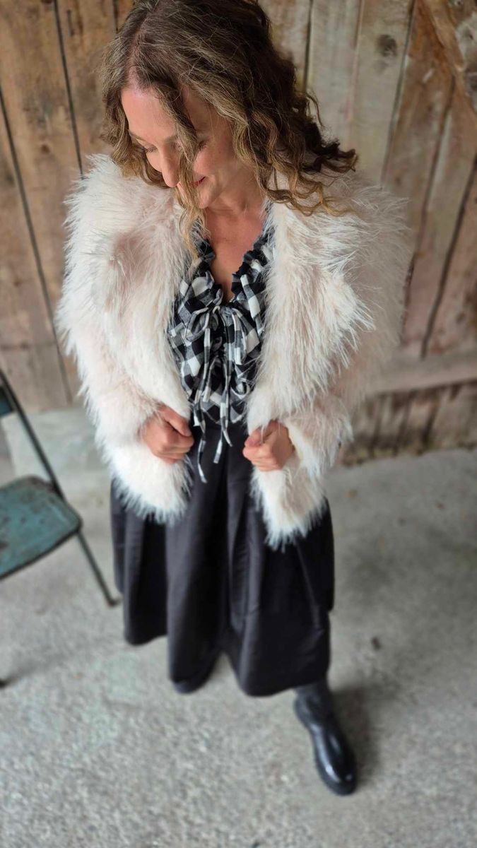 FLUFFY Jakke Off  White