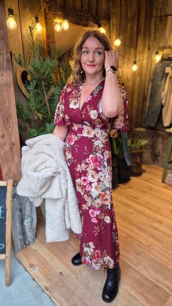 Hovedbilde PERNILLE Rose Kjole Bordeaux 