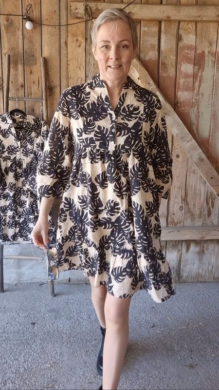 DEBORA Kjole Black Palm Leave