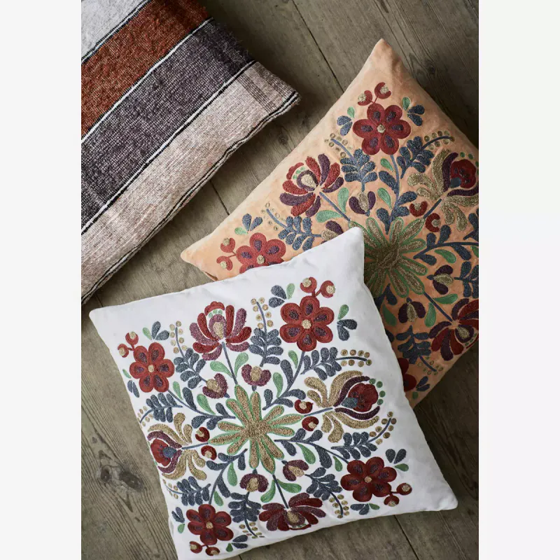 PUTETREKK Velvet Brodert 