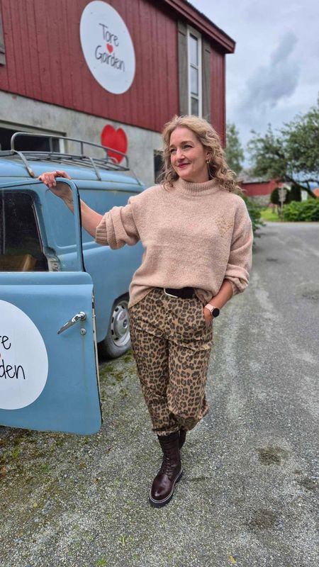 ELLEN Genser Savanna Tan 