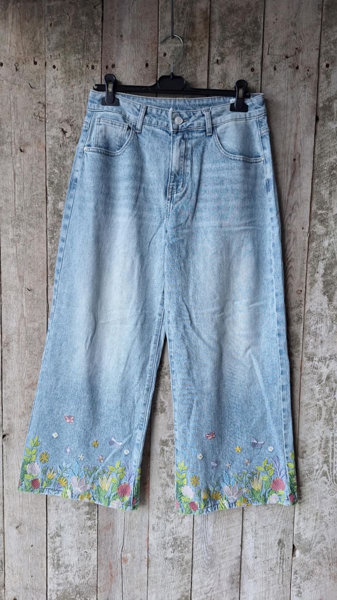 BUTTERFLY Cropped Denim Jeans 