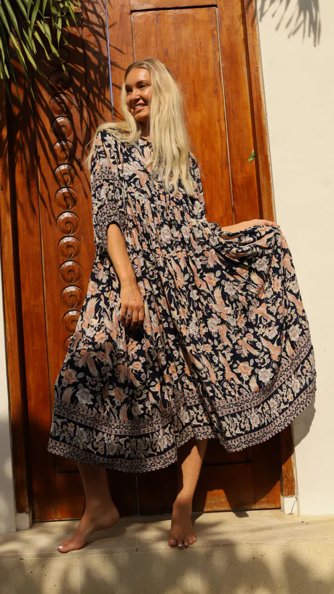 STOKKROSE Midi Sommerkjole Svart 