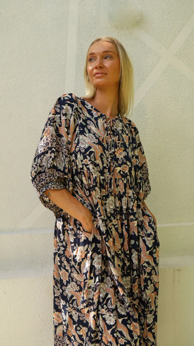 STOKKROSE Midi Sommerkjole Svart 